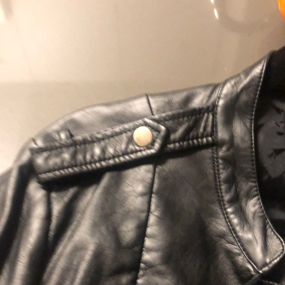 Jacket - Picture 2 of 8